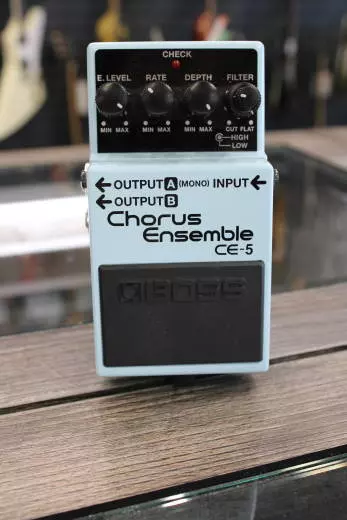 BOSS - CE-5 Stereo Chorus 2